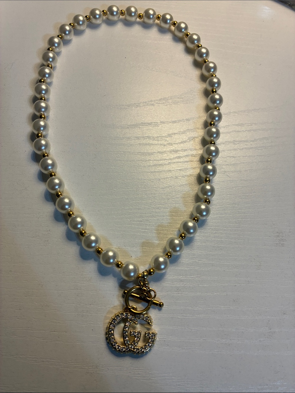 Pearl Necklace with Gold Accents - White & Gold